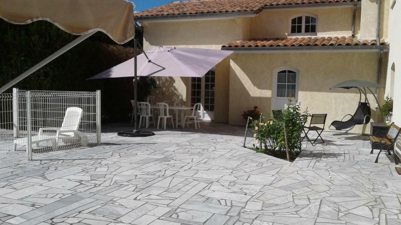 Le Cabassou Du Medoc Bégadan Exterior foto